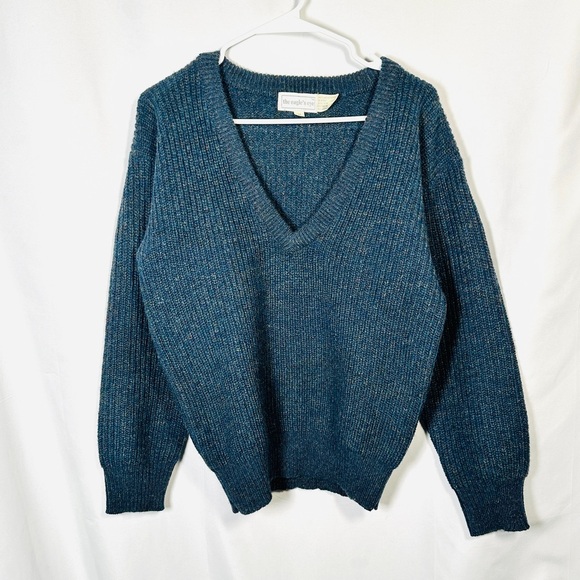 The Eagle’s Eye Shetland Wool V-Neck Sweater Rib Knit Vintage Academia Blue Med - Picture 3 of 8